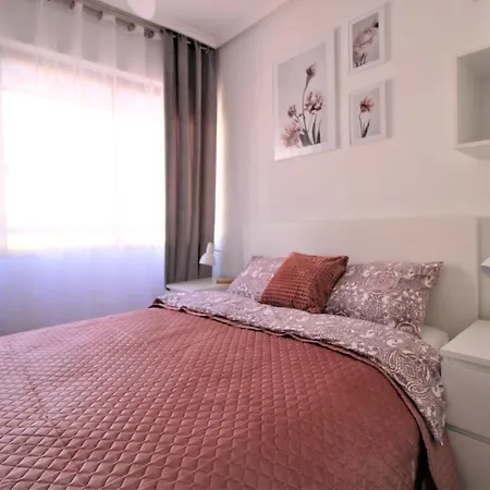 Martinez De Velasco アパート *